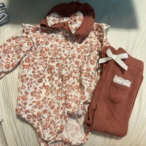 Floral Baby Outfit with Headband and Pants